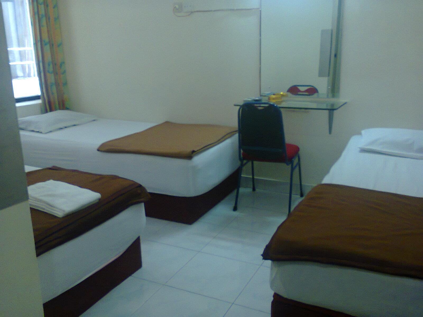 มิทรา โฮเต็ล โยกยาคาร์ต้า Hotel ยอกยาการ์ตา ภายนอก รูปภาพ